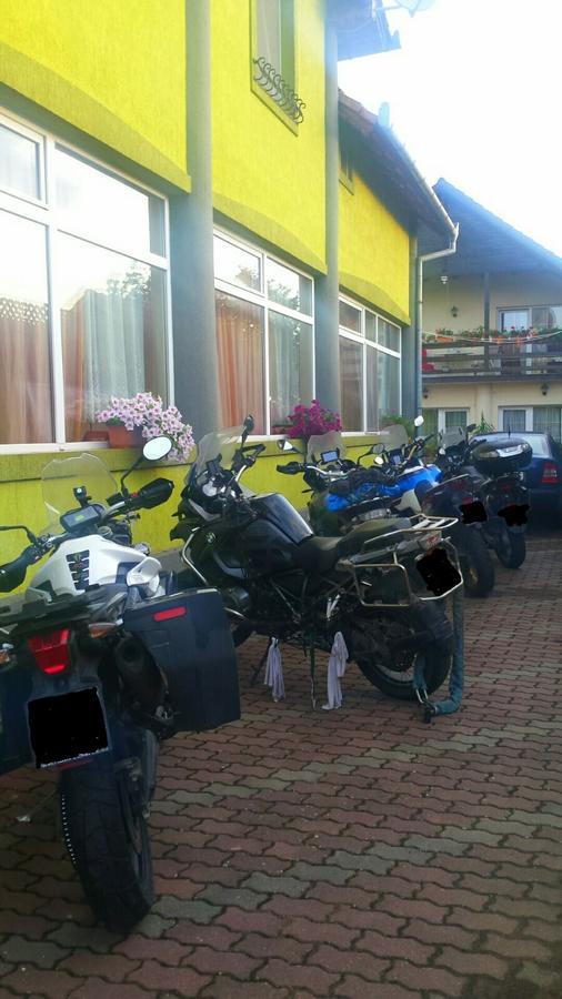 Motel Ioanis Mindruloc Екстер'єр фото