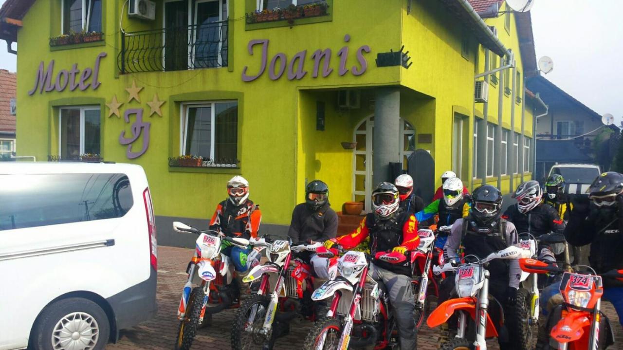 Motel Ioanis Mindruloc Екстер'єр фото