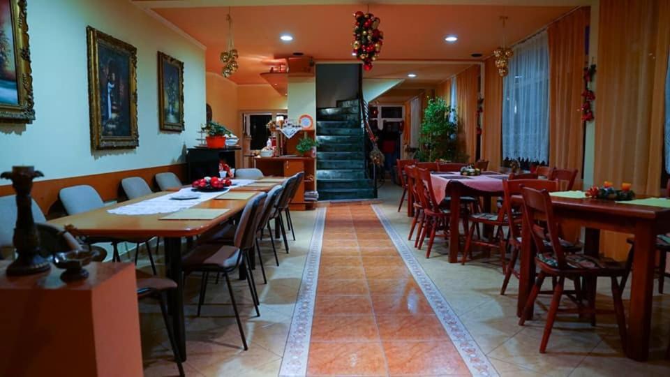 Motel Ioanis Mindruloc Екстер'єр фото